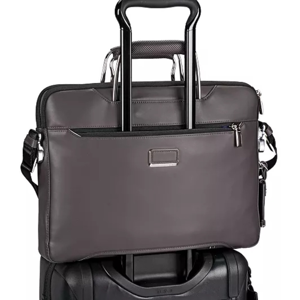 Tumi Men's Arrivé Hamilton Slim Leather Briefcase